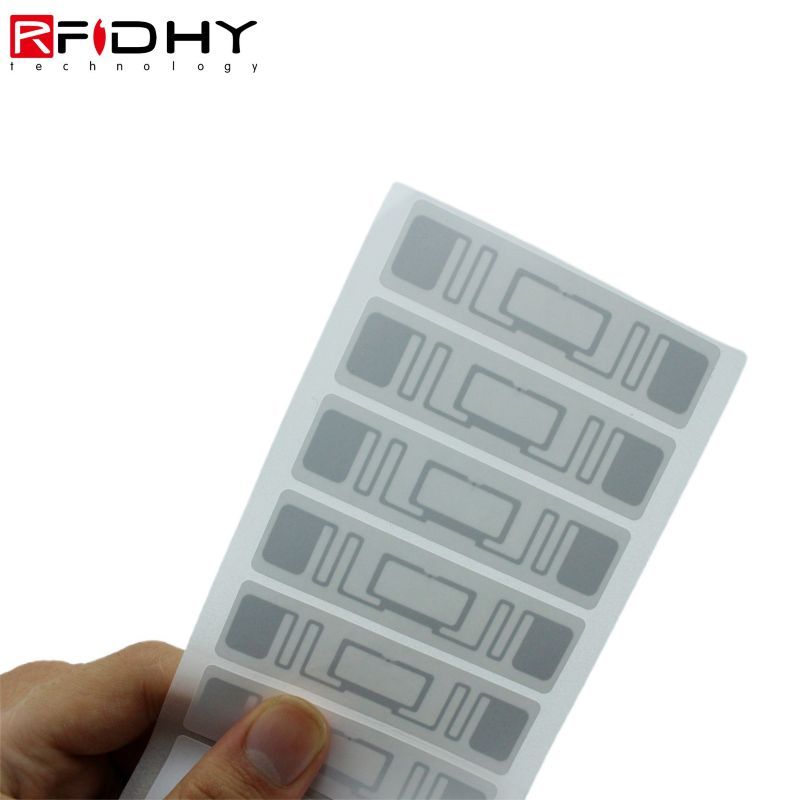 UHF RFID Sticker image 1